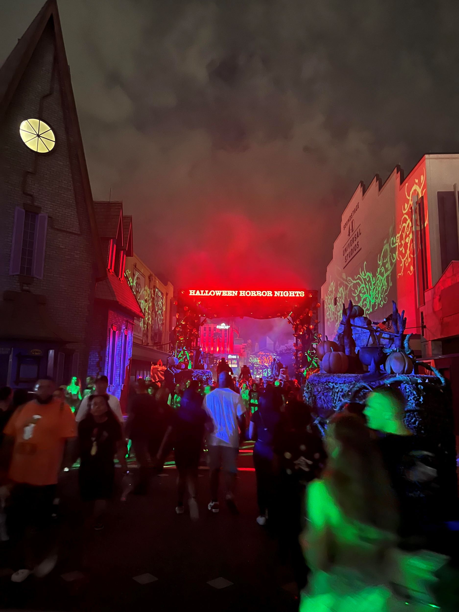 Halloween Horror Nights at Universal Studios. How to have the best time? - Disney World and ...